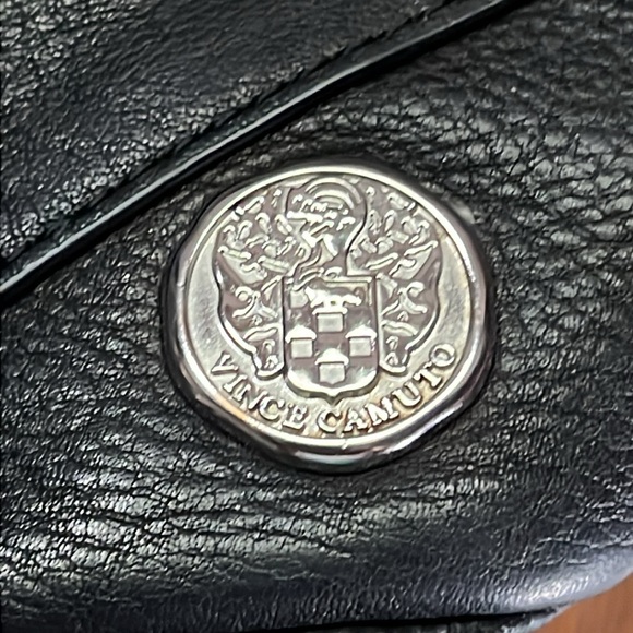 Vince Camuto black leather bucket crossbody bag, cinch top and tassels - Picture 14 of 17